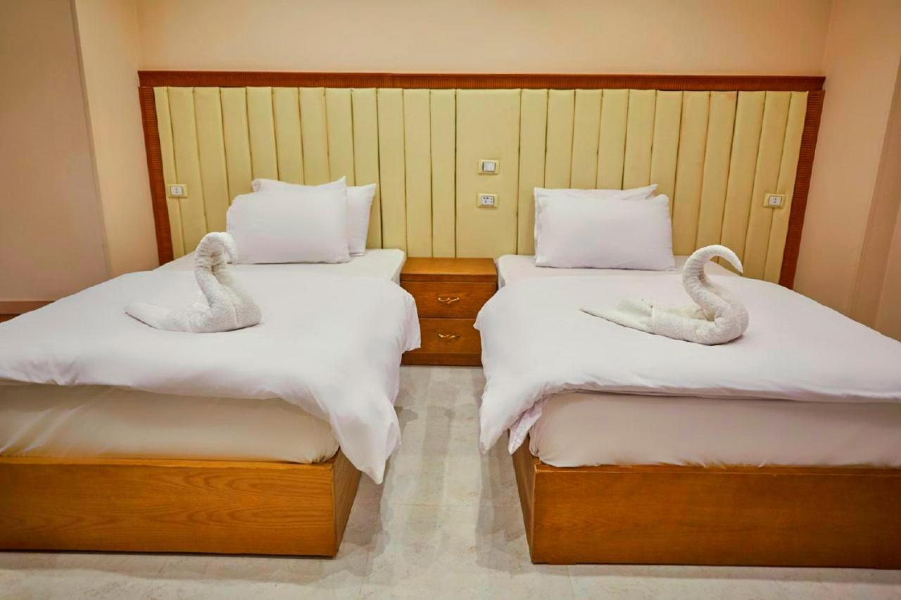 Grand Golden Pyramids View Hotel Kafret el-Gabal Exterior photo
