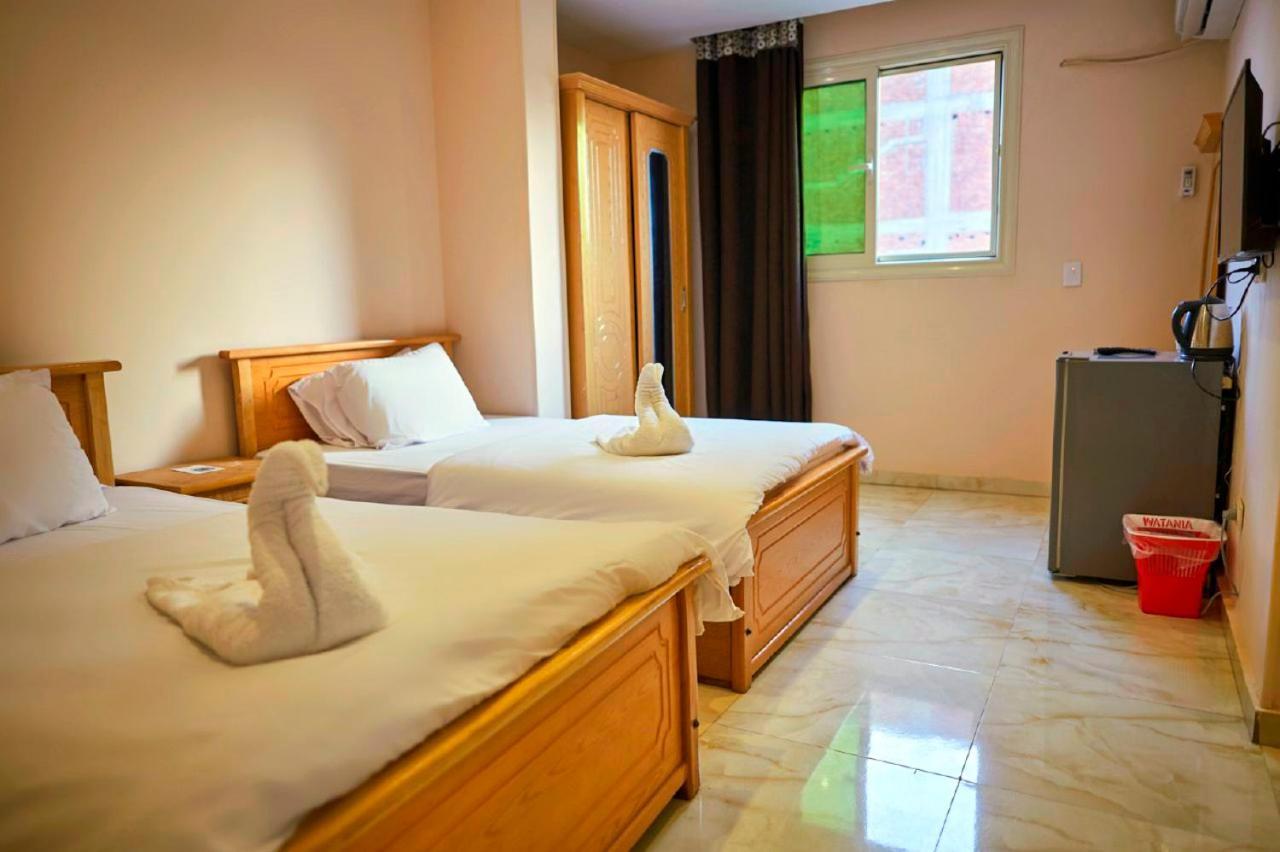 Grand Golden Pyramids View Hotel Kafret el-Gabal Exterior photo