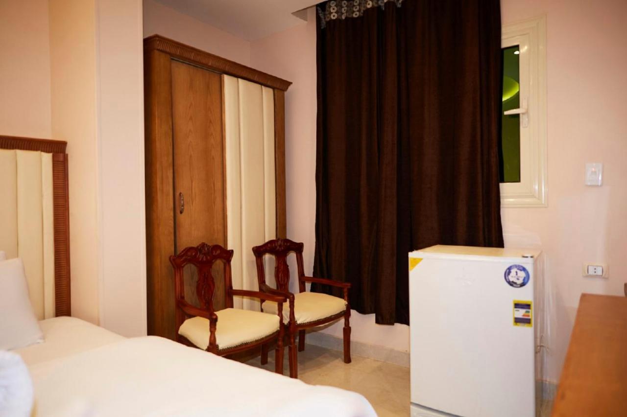 Grand Golden Pyramids View Hotel Kafret el-Gabal Exterior photo