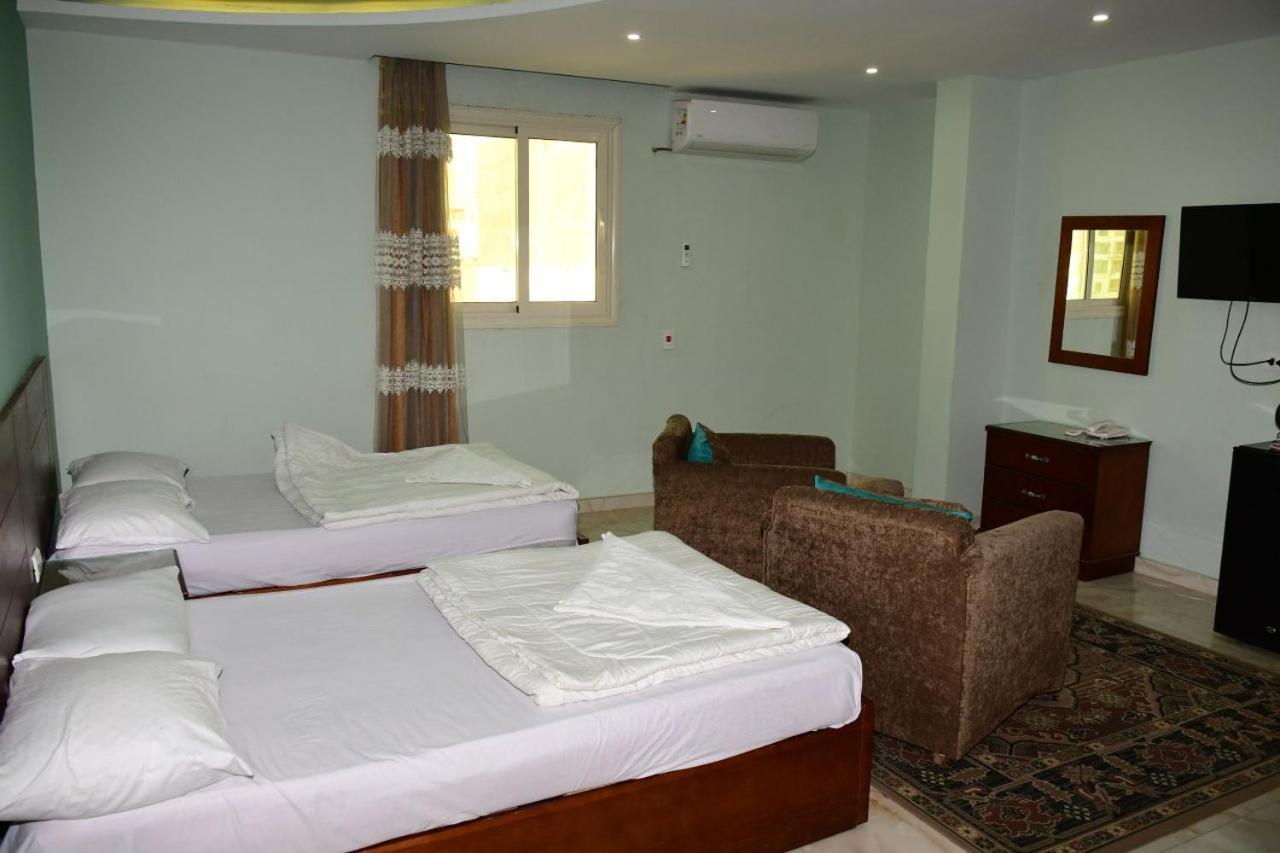 Grand Golden Pyramids View Hotel Kafret el-Gabal Exterior photo