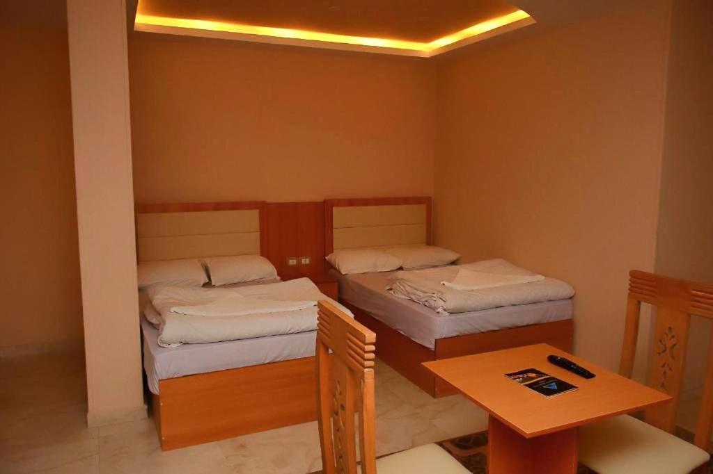 Grand Golden Pyramids View Hotel Kafret el-Gabal Exterior photo