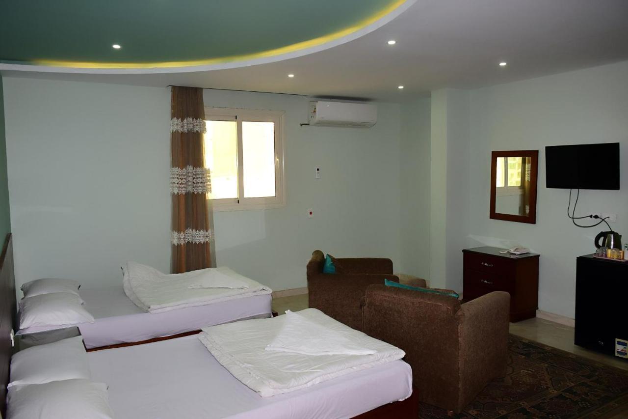 Grand Golden Pyramids View Hotel Kafret el-Gabal Exterior photo